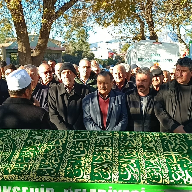 Adana'da vefat eden emekli polis Ziya Ayaz'ın cenazesi defnedildi