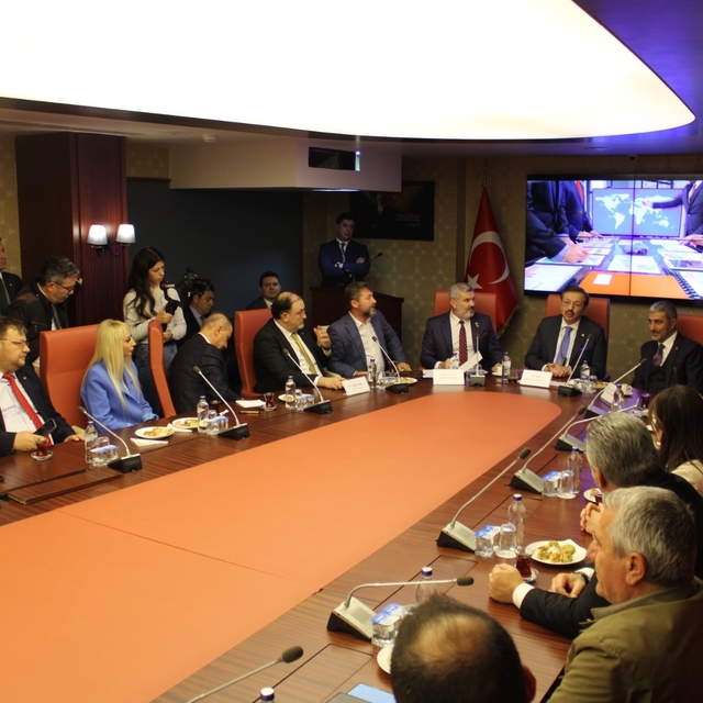 TOBB Başkanı Hisarcıklıoğlu: Rekabet gücümüzde sıkıntılar yaşıyoruz (2)