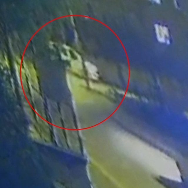 Bursa'da motosiklet ile hafif ticari aracın çarpışması kamerada: 3 yaralı