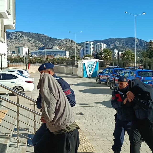 Kozan'da hayvan çaldıkları öne sürülen 3 şüpheli tutuklandı