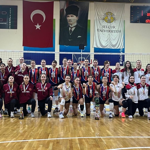 ÜNİLİG'de "bölgesel lig" maçları yapıldı