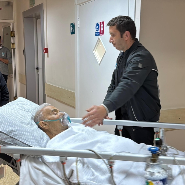 Ferdi Tayfur, hastaneye kaldırıldı (2)