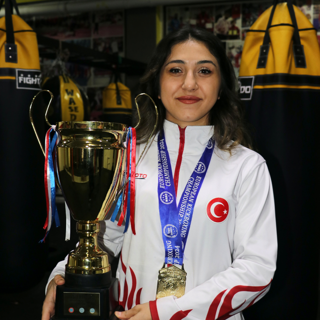 Avrupa şampiyonu milli kick boksçu Asuman Çığlıoğlu, hedef büyüttü: