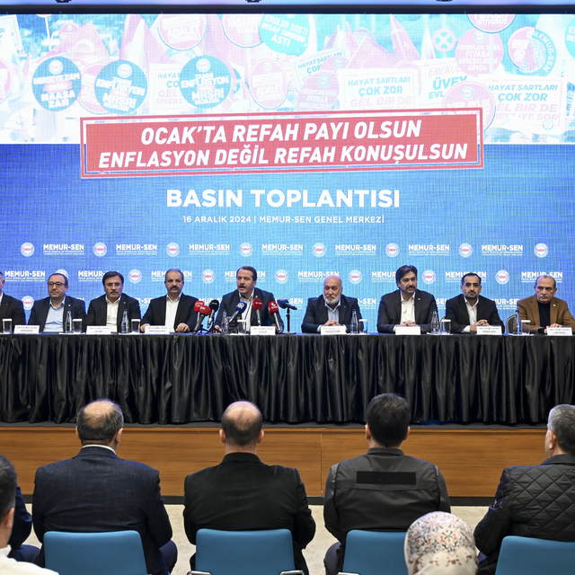 Memur-Sen Genel Başkanı Yalçın, basın toplantısı düzenledi: