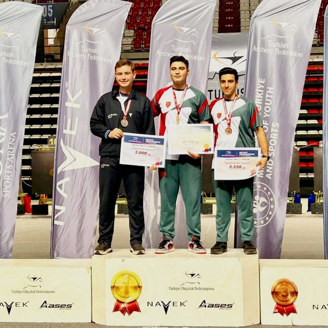 Gelibolulu okçu Eren Kırca Türkiye ikincisi oldu