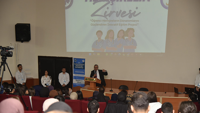 KMÜ'de "Hemşirelik Zirvesi" düzenlendi