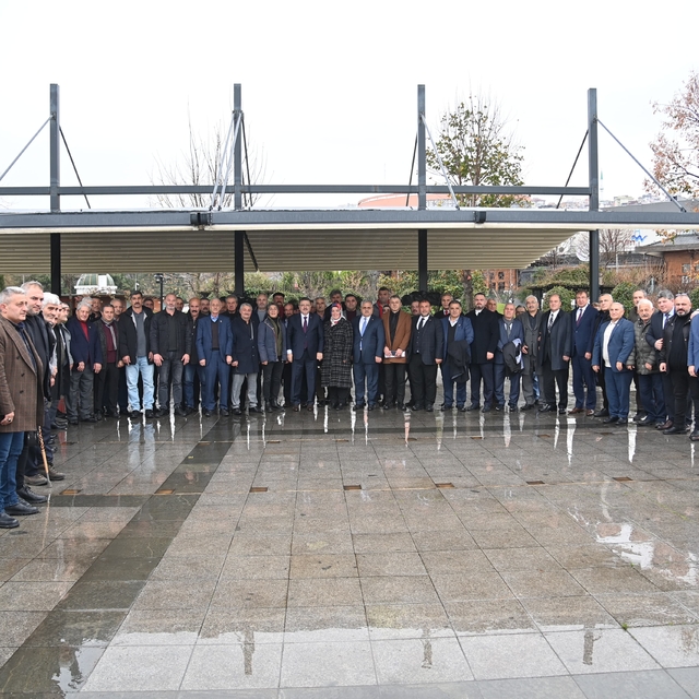 Trabzon Büyükşehir Belediye Başkanı Genç, mahalle muhtarları ile buluştu