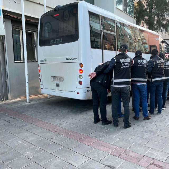İzmir'de suç örgütüne operasyonda 7 kişi tutuklandı