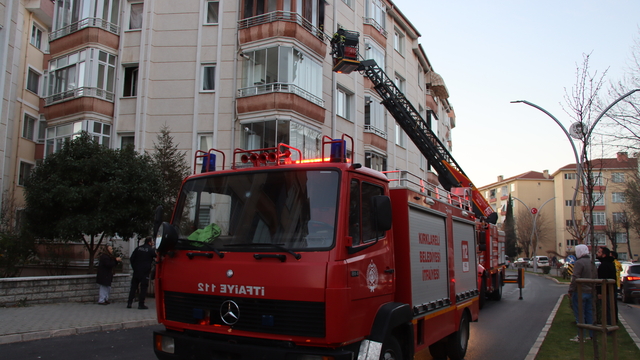 Kırklareli'nde apartman dairesinde kombiden çıkan yangın söndürüldü