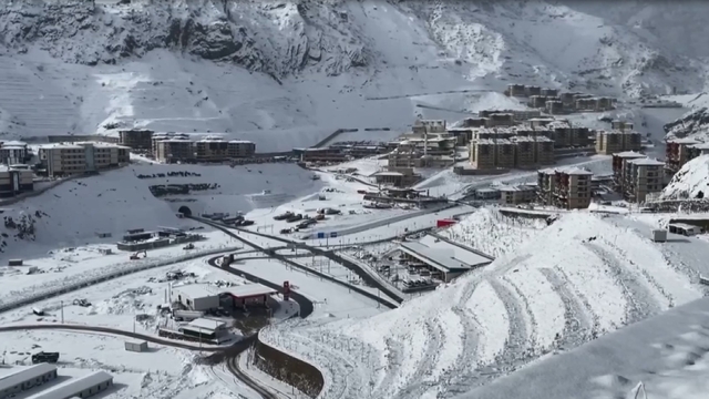 Yusufeli'de kar kalınlığı 1 metreye ulaştı