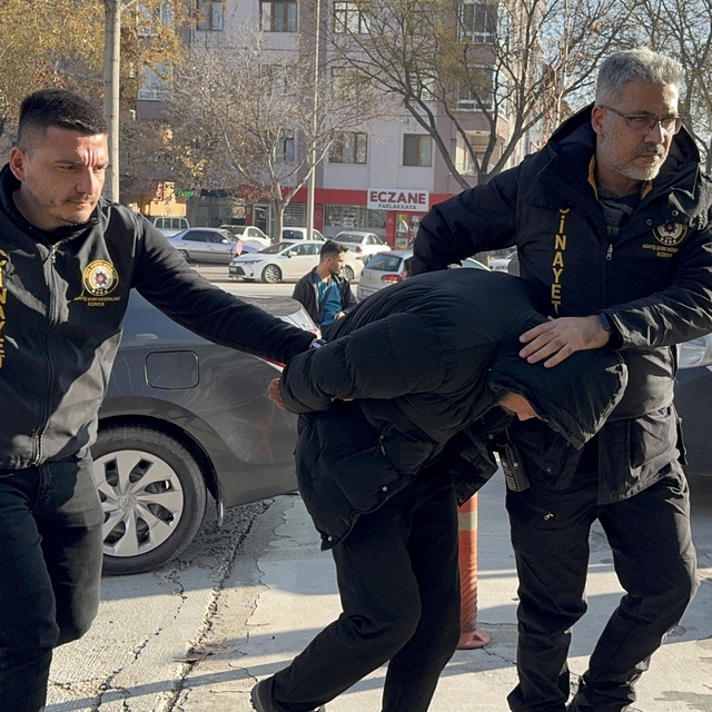 Konya'da trafikte çıkan kavgada taksicinin bıçakla öldürülmesiyle ilgili 4...
