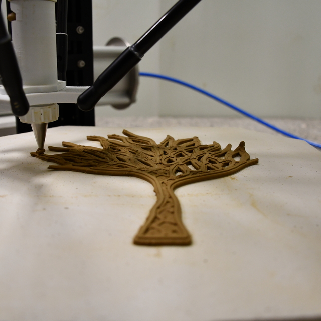 Bilecik'te güzel sanatlar ve tasarım öğrencileri çamura 3 boyutlu yazıcıyla...