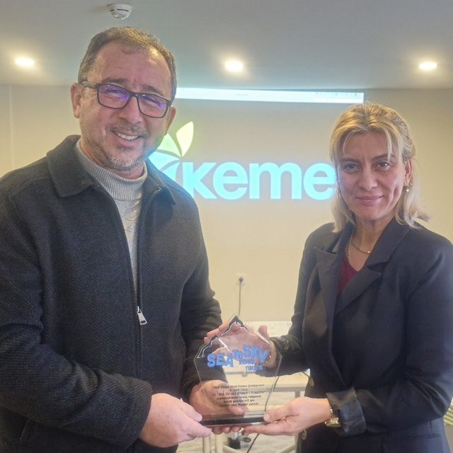 Kemer Kaymakamlığından AA'ya teşekkür plaketi