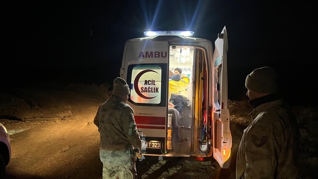 Mereto Dağı'nda kar nedeniyle yolunu kaybeden dağcı kurtarıldı