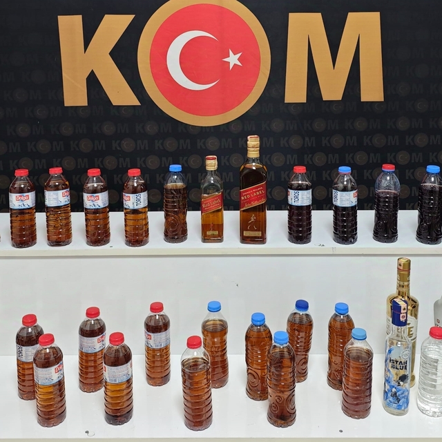 Kırşehir'de 119 şişe sahte içki ele geçirildi