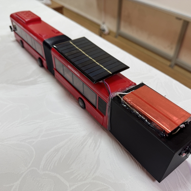 7'nci sınıf öğrencisi Duru'dan ötobüslerin kendi enerjisini sağlayacak proj...