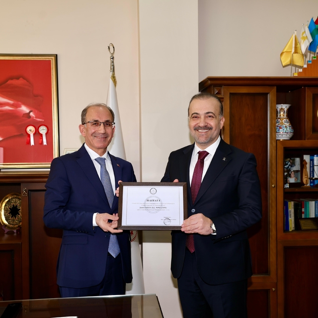 AK Parti Kocaeli İl Başkanı Talus, mazbatasını aldı