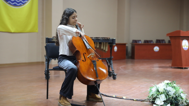 TÜ'de konservatuar öğrencileri İktisadi ve İdari Bilimler Fakültesinde konser verdi