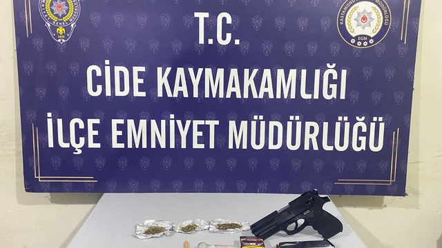 Kastamonu'da uyuşturucuyla yakalanan 2 kişi tutuklandı