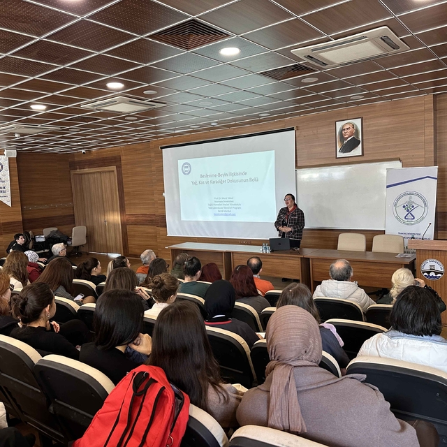 Prof. Dr. Yüksel: Obez olarak yaşlanıyoruz