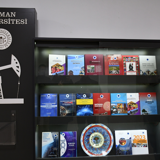 Batman Üniversitesi Yayınevince 3 yılda 17 kitap yayımlandı