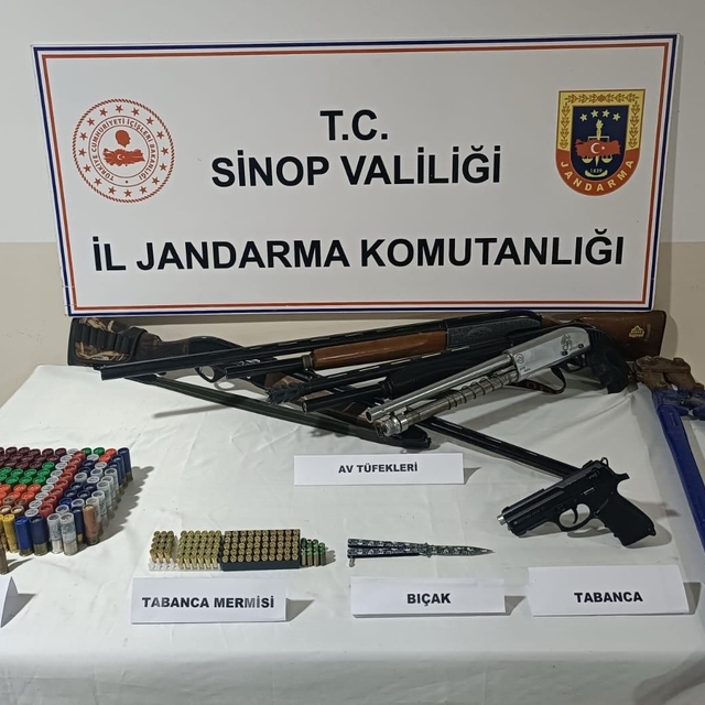 Sinop'ta kablo hırsızlığı yaptıkları iddiasıyla 3 kişi yakalandı
