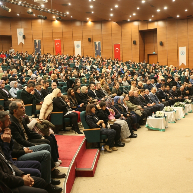 Kars'ta "Şeb-i Arus" paneli düzenlendi