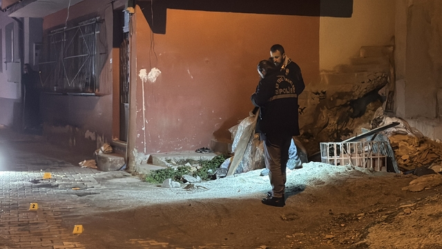 Kocaeli'de bir kişi tartıştığı arkadaşını silahla yaraladı