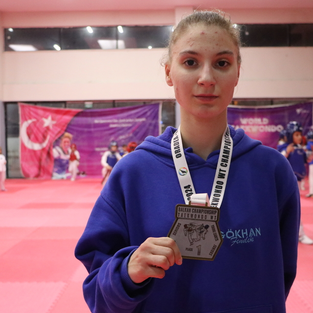 Tekvandoda Balkan şampiyonlukları bulunan Serya Naz Özdemir'in hedefinde ol...