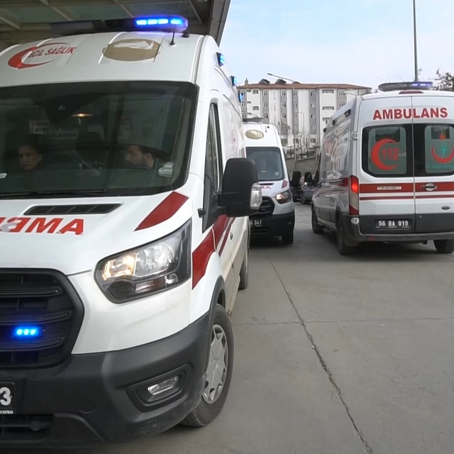 Siirt'te 3 kardeş, karbonmonoksit gazından zehirlendi