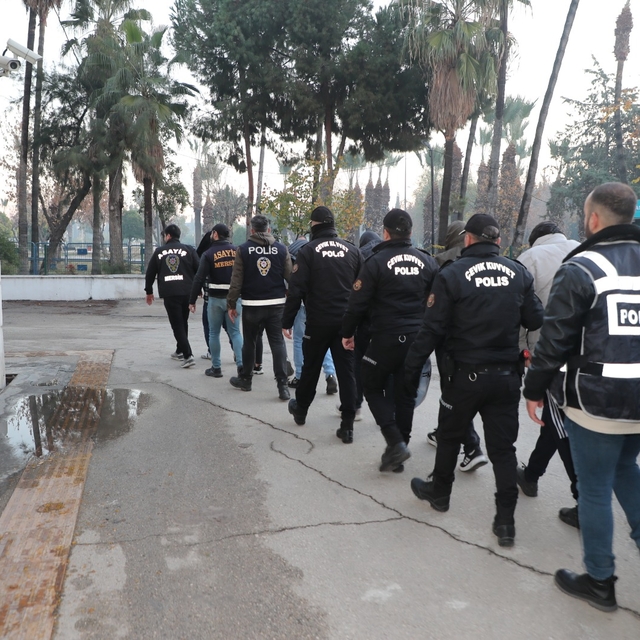 Mersin merkezli 3 ilde fuhuş operasyonu: 16 tutuklama