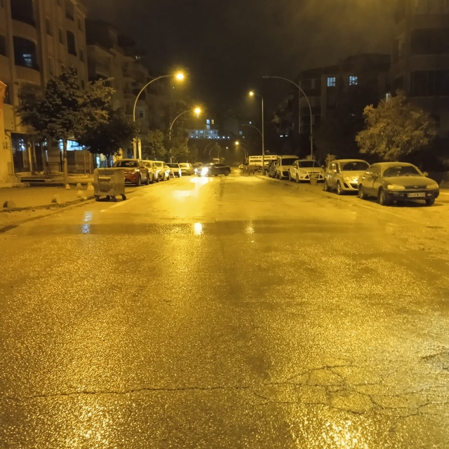 Battalgazi'de cadde ve sokaklar yıkandı