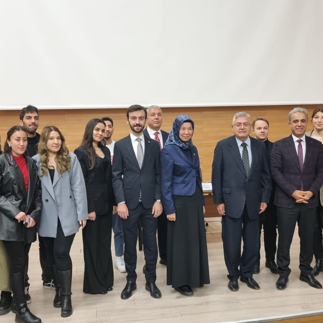KAEÜ'de "İnsan Haklarının Uluslararası Düzeyde Korunması" konferansı düzenl...