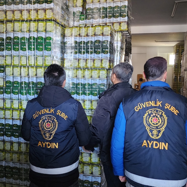 Aydın'da 3,5 ton tağşişli zeytinyağı ele geçirildi