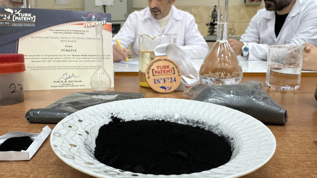 Elazığ'da akademisyenler hayvan gübresinin proses atığından aktif karbon üretti