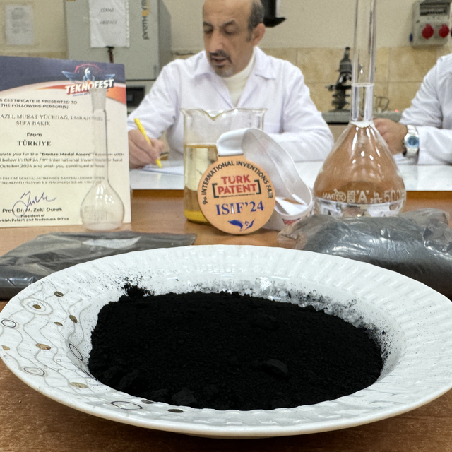 Elazığ'da akademisyenler hayvan gübresinin proses atığından aktif karbon ür...