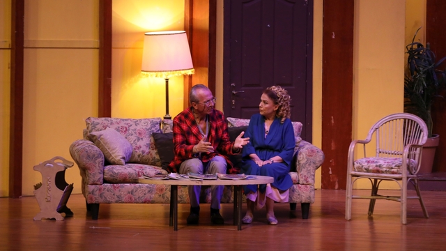 İzmir Devlet Tiyatrosunun "İkinci Caddenin Mahkumu" oyunu Nevşehir'de sahnelendi