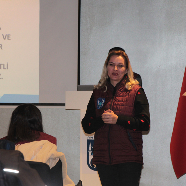 Beypazarı'nda çiftçilere yönelik seminer düzenlendi