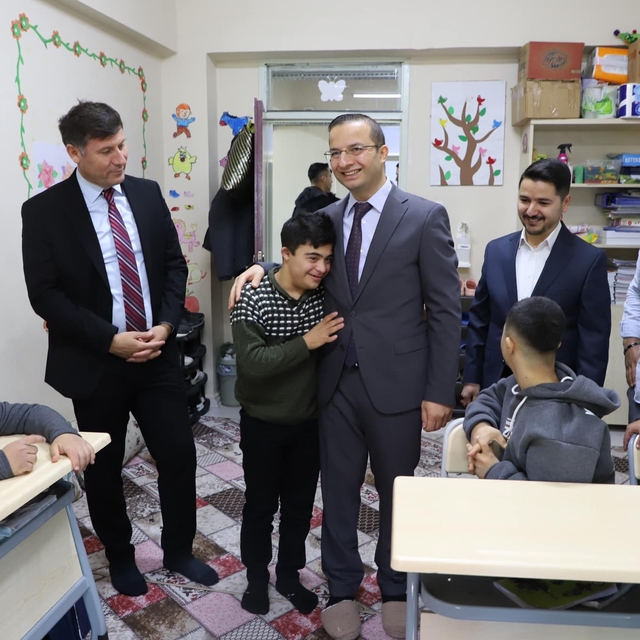 Cizre Kaymakamı Baycar, okulları ziyaret etti