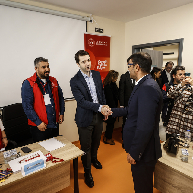 Mersin'de "Gençlik Politika Belgesi Vizyon Çalıştayı" düzenlendi