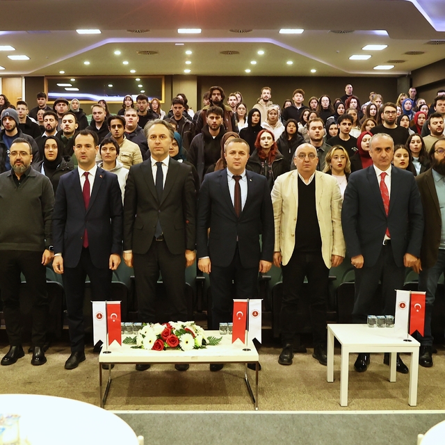 Samsun'da "Yeni Medya Dezenformasyon Paneli" düzenlendi