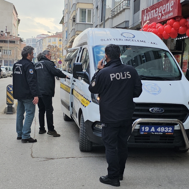 Çorum'da kazara ateş alan silahla bir kişi yaralandı