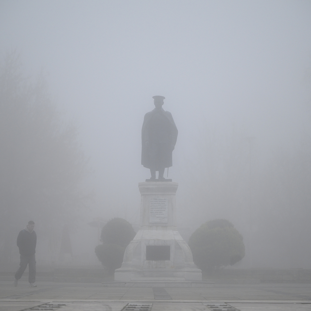 Edirne'de yoğun sis nedeniyle görüş mesafesi azaldı