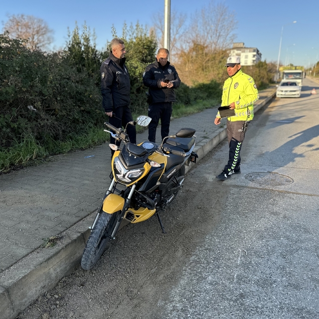 Gerze'de motosikletin devrildiği kazada 1 kişi yaralandı