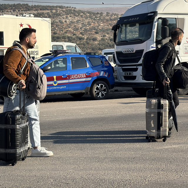 Suriyelilerin Hatay'daki sınır kapılarından ülkelerine dönüşü sürüyor