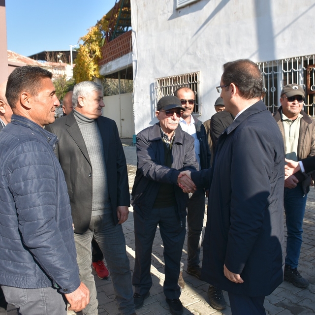 Salihli Kaymakamı Güldoğan mahalleleri ziyaret etti