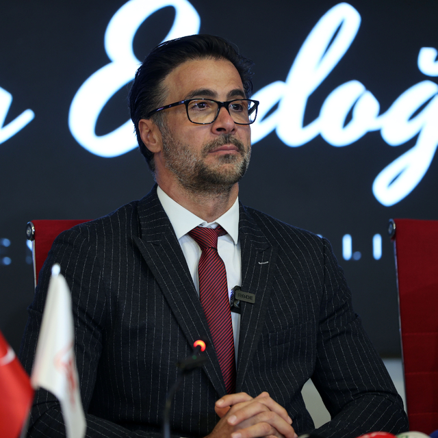 Sivasspor, teknik direktör Ömer Erdoğan ile sözleşme imzaladı