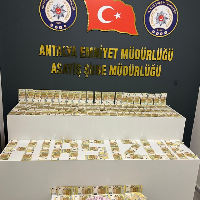 Antalya'da hırsızlık zanlısı bir kişi tutuklandı