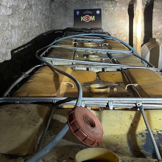Ağrı'da 8 ton 510 litre kaçak motorin ele geçirildi
