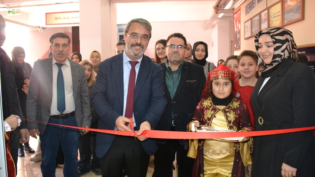 Tosya'da Tutum, Yatırım ve Türk Malları Haftası kutlandı